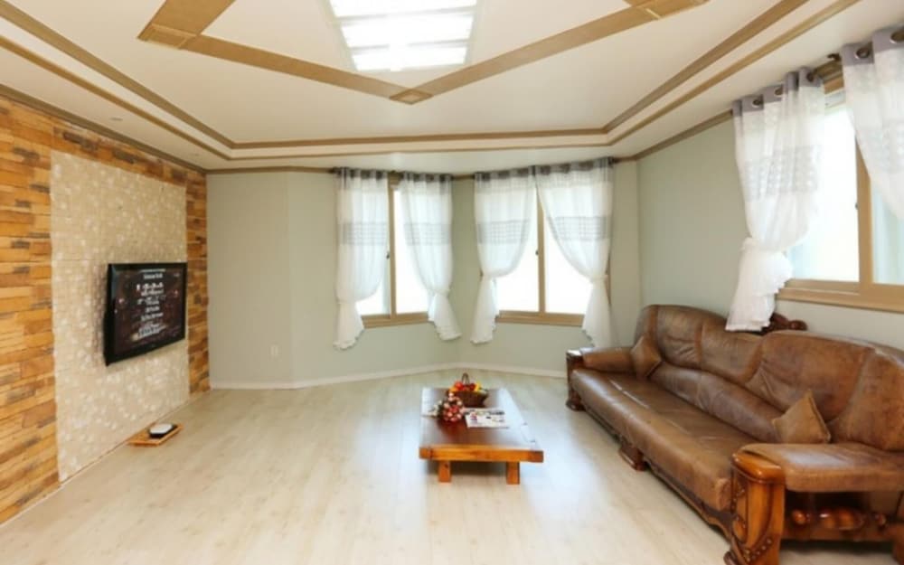 Фото Jeongseon Starjari Pension