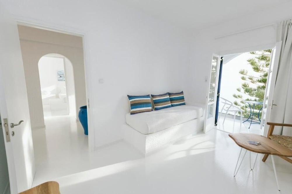 Фото Karma Minoan