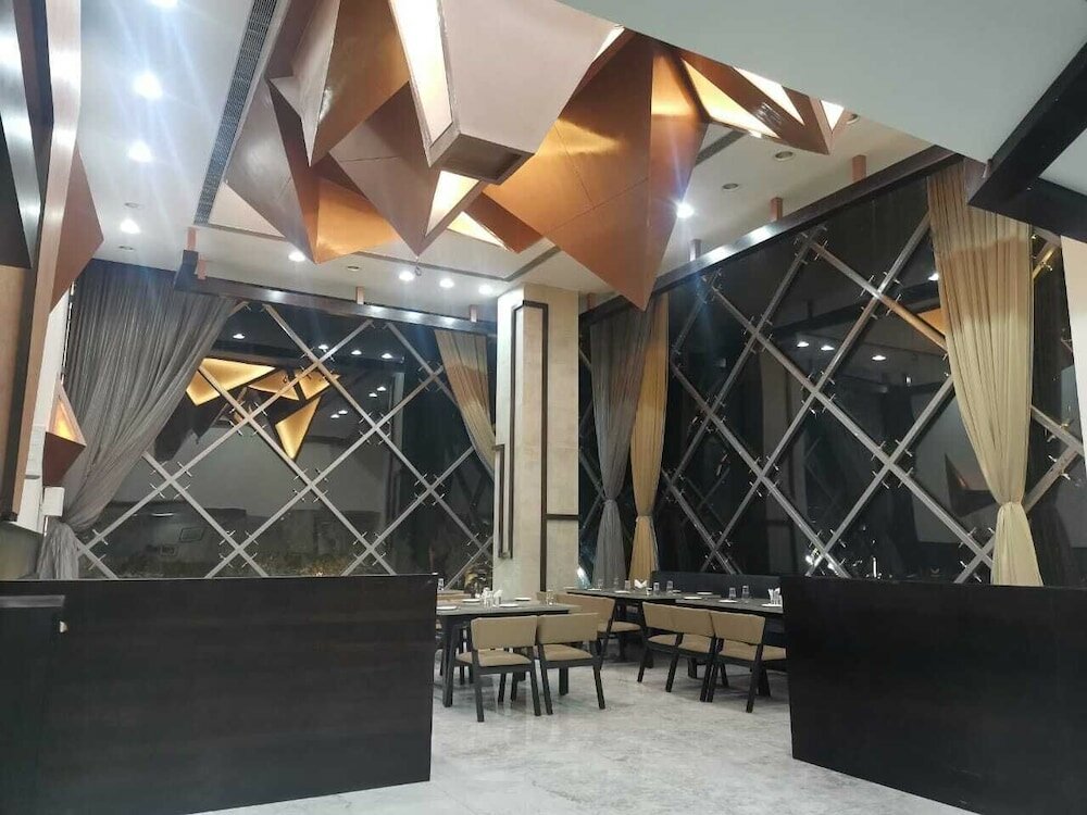 Фото Ratnapriya hotel and resort