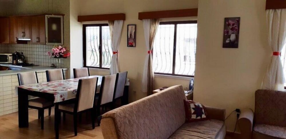 Фото Bahceler Levent Sitesi Villa № 79