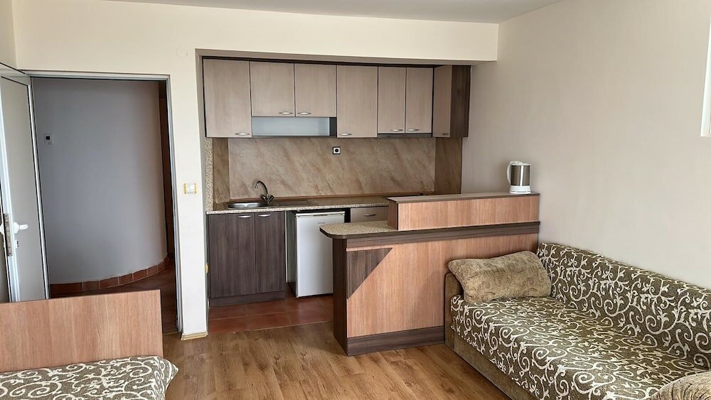 Фото Hayat Hotel Ltd