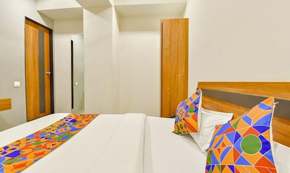 Фото Fabhotel Happinex