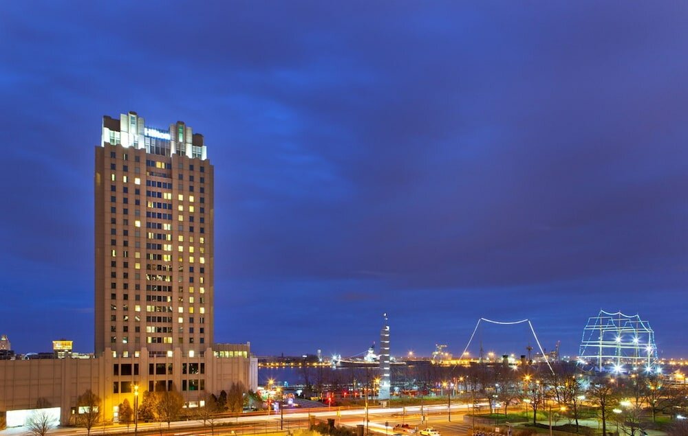 Фото Hilton Philadelphia at Penn's Landing