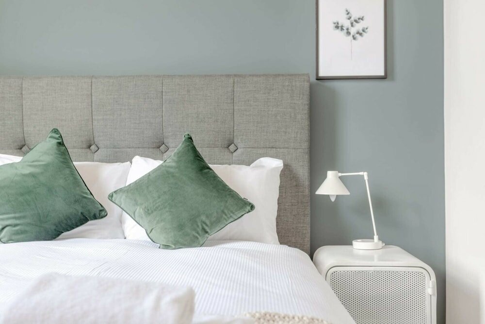 Фото Stunning 3 Bedroom 2 Bath in Fantastic Location