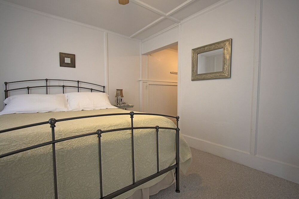 Фото The Woodbine Inn