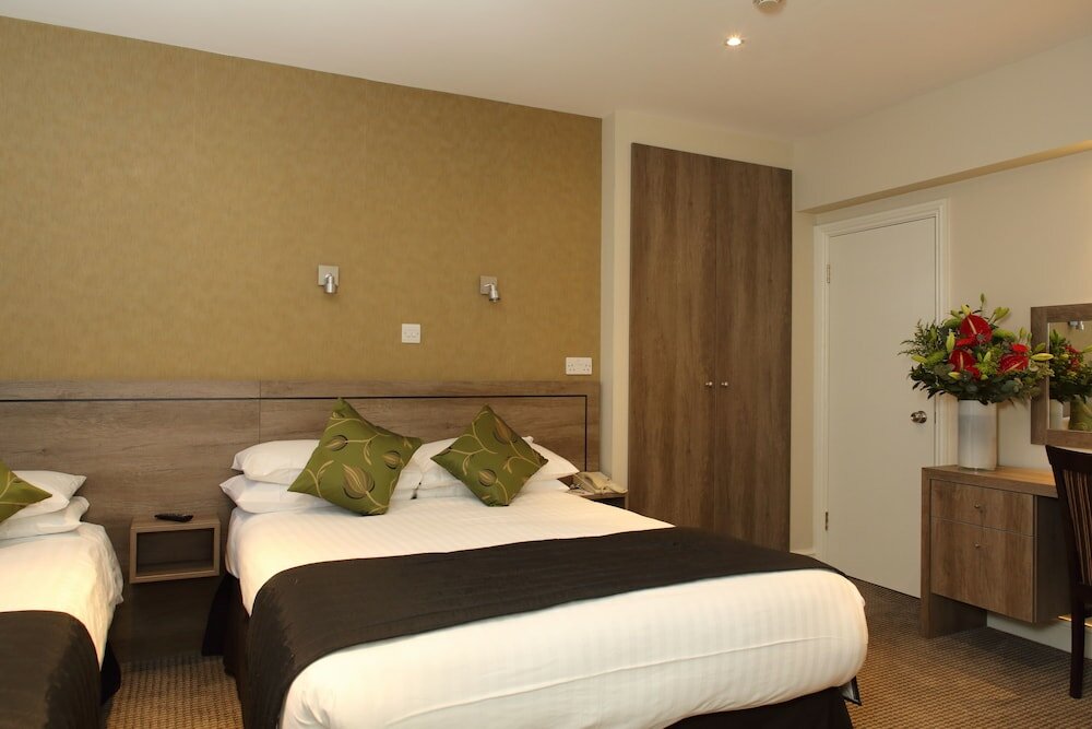 Фото Kensington Gardens Hotel