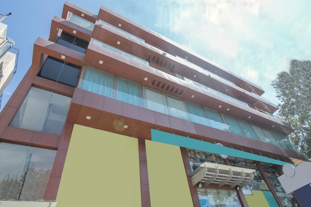 Фото отеля 2