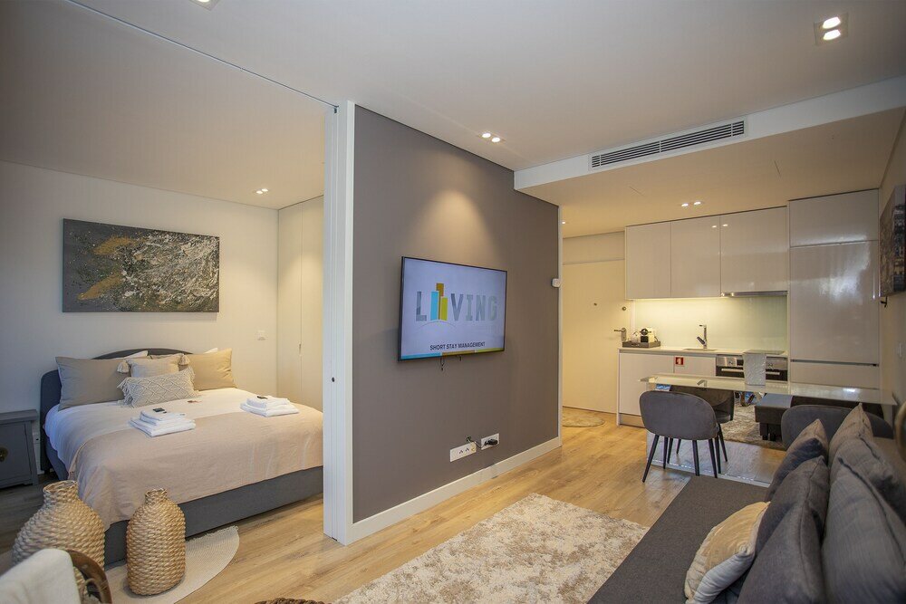 Фото Liiiving in Porto - Dragão Pool View