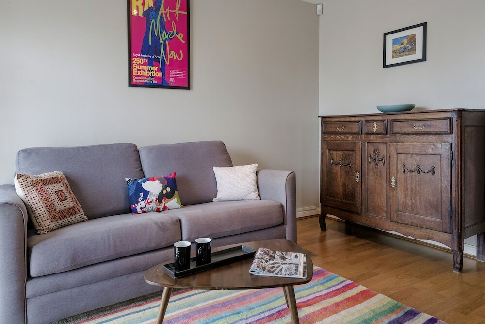 Фото Panoramic Docklands Home With Waterfront Views