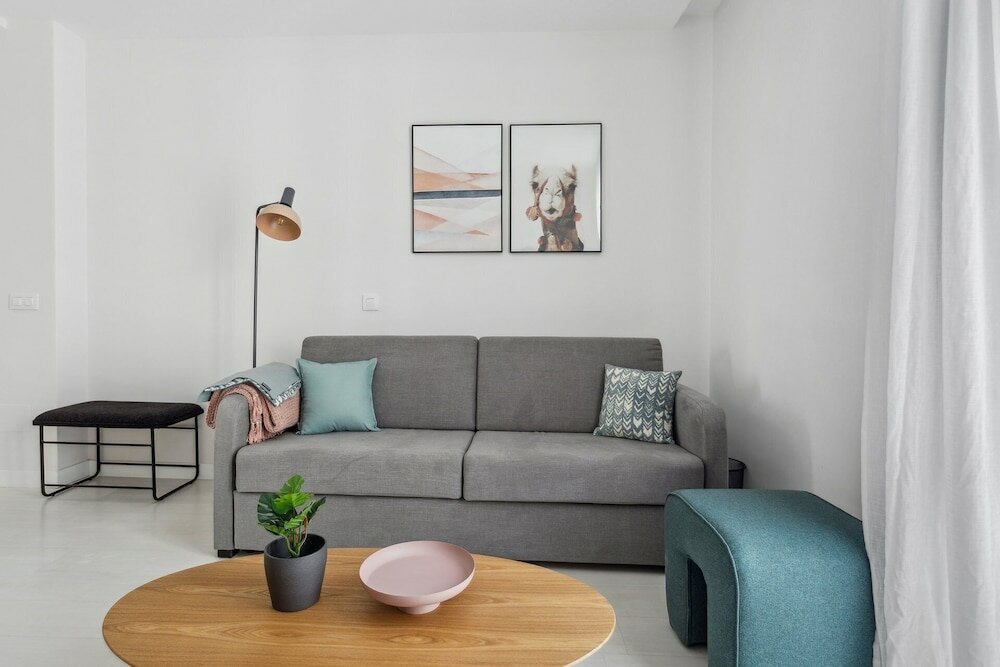 Фото Limehome Madrid Calle de la Paloma