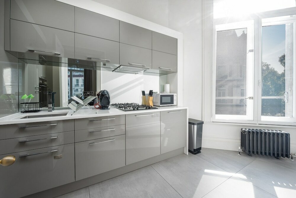 Фото Grosvenor Gardens by Capital