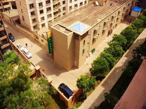 Гостиница Goldmet Inn Datong Nanhuan Road Mingtang Park в Датуне