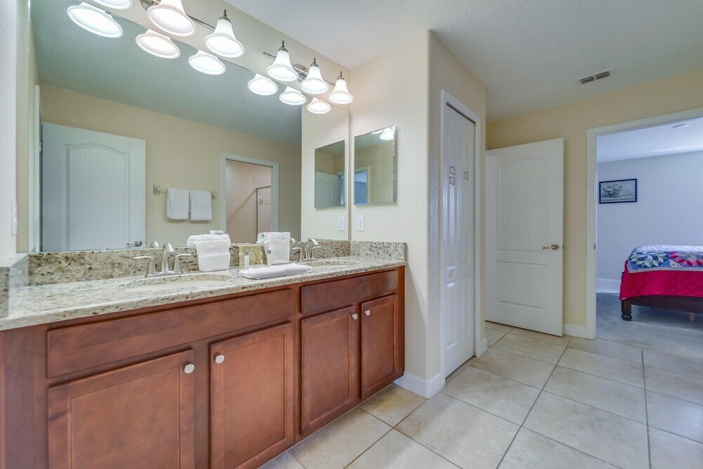 Фото Lei's 9-bedroom Champions Gates Vacation Home