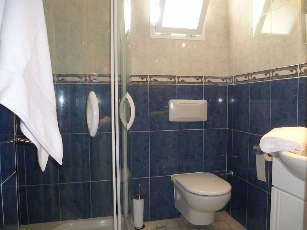 Фото Great Villa Close To Beach - Marbella