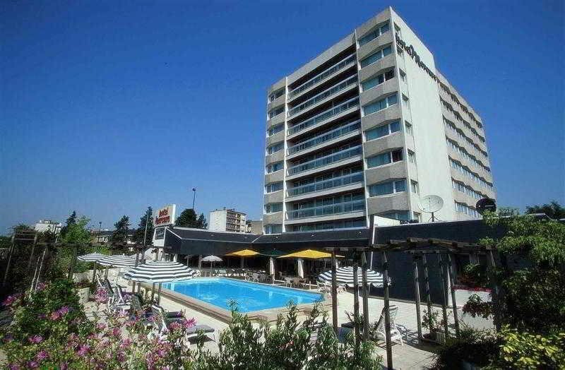 Гостиница Hotel Mercure Orleans Centre Bords de Loire в Орлеане