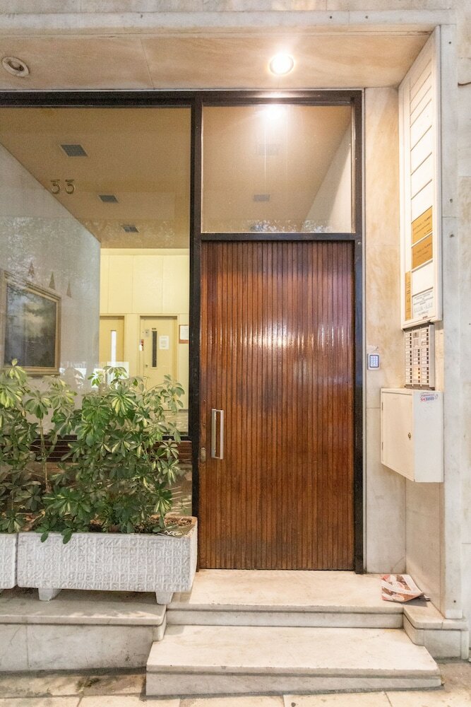 Фото A short walk to Syntagma and Plaka