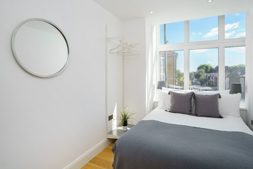 Фото Panther House by Oval