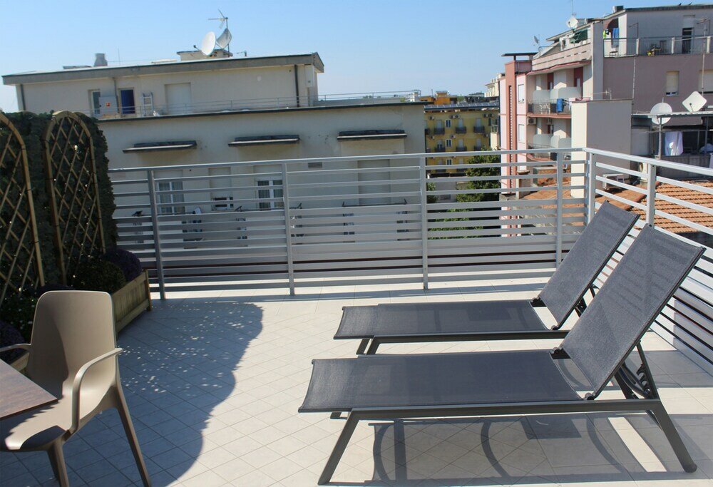 Фото B&b Primrose Residence Hotel