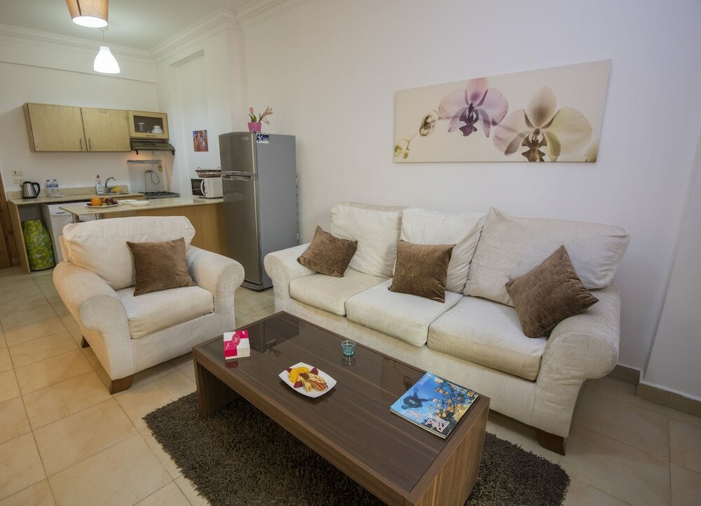 Фото Lilly apartments