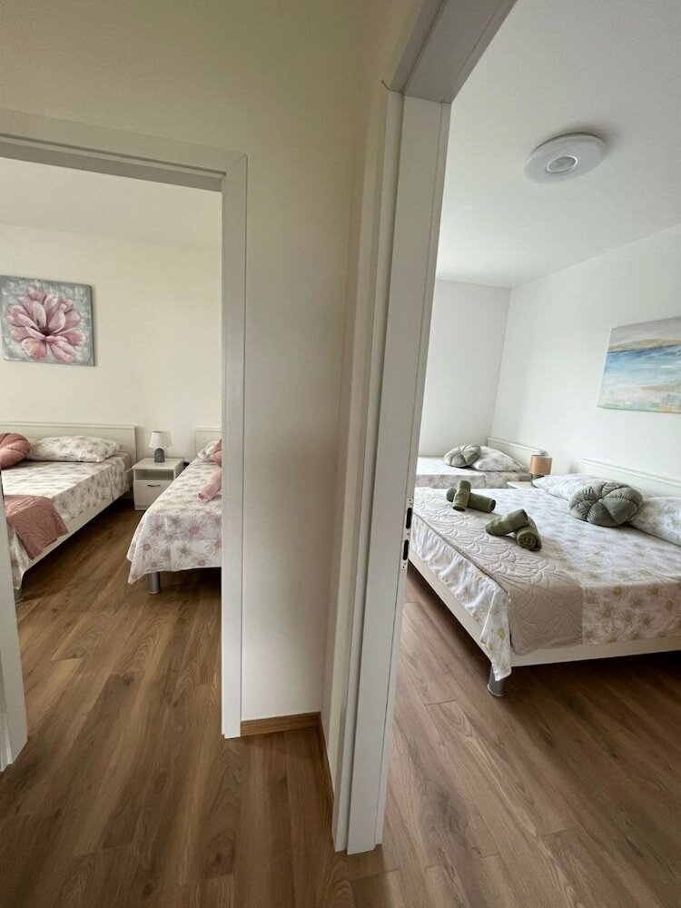 Фото Ivica - 50 m From sea - A1