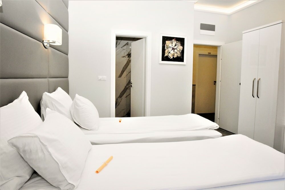 Фото Plovdiv City Center Hotel