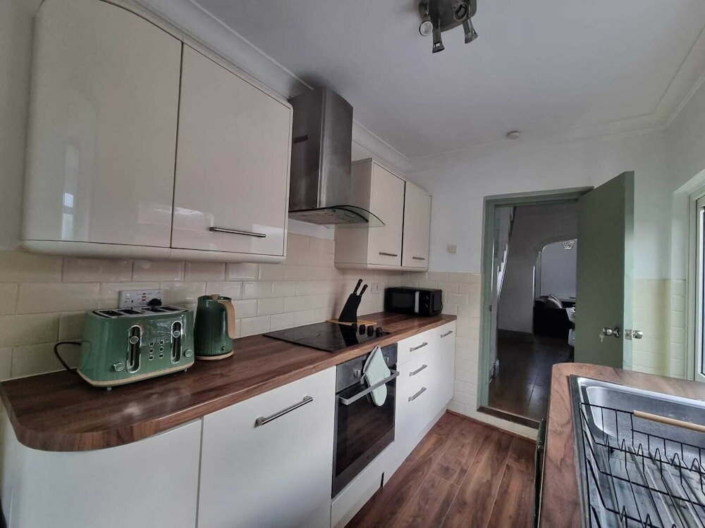 Фото Stylishly Designed House Dartford