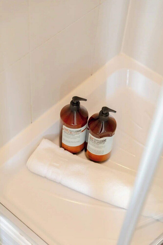 Фото Incredibly Located Studio Flat - Camden Town