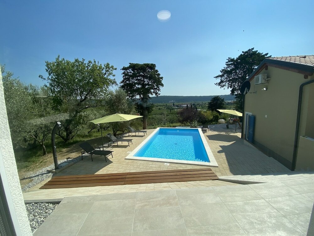 Фото Villa Olive Oasis