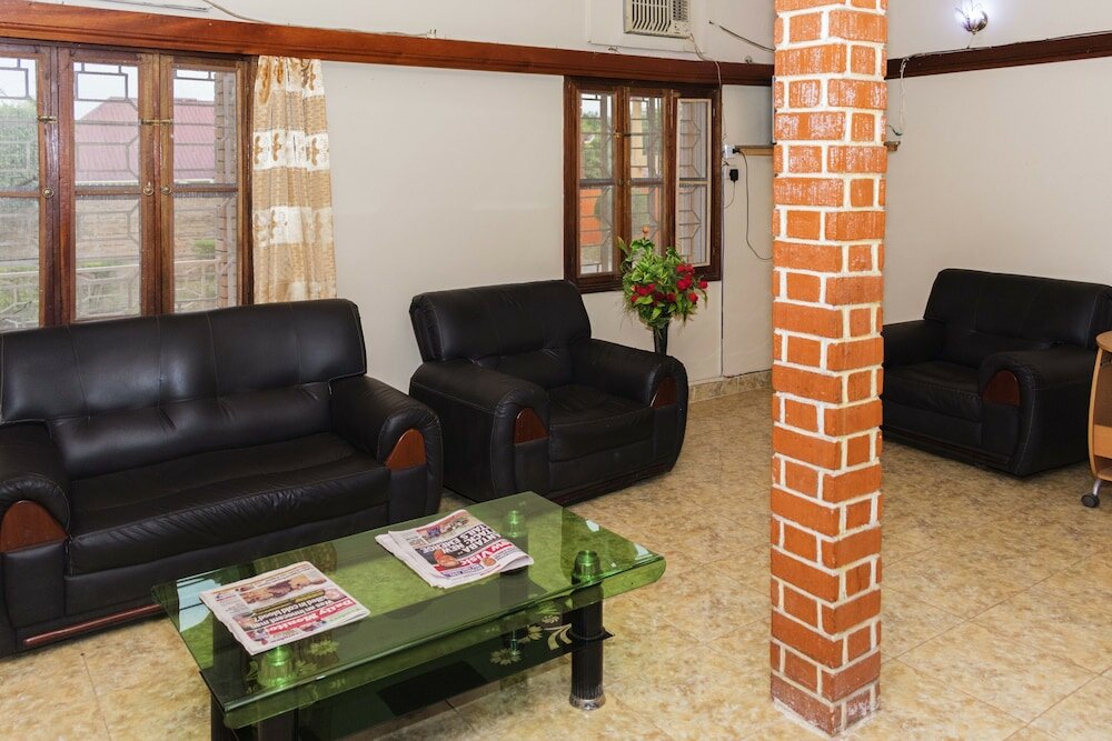 Фото Rwenzori International Hotel