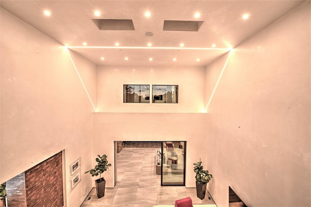 Фото Lx1a: Luxury Contemporary Villa in The Middle of Nature