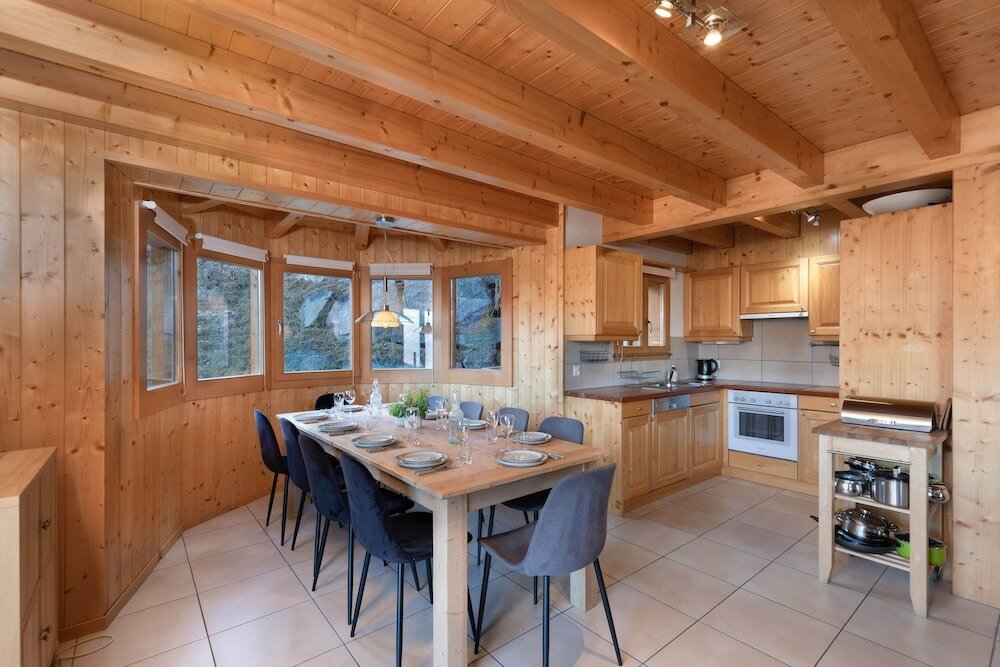 Фото Chalet Belle Roche Recently Renovated Jacuzzi