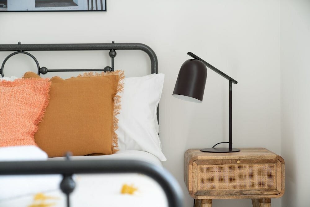 Фото Altido Spectacular 3-Bed Flat Near Holland Park