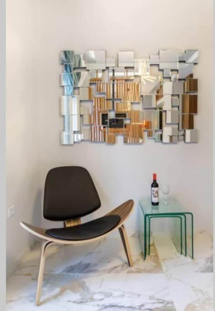 Фото KSquared Nilie Hospitality Mgmt