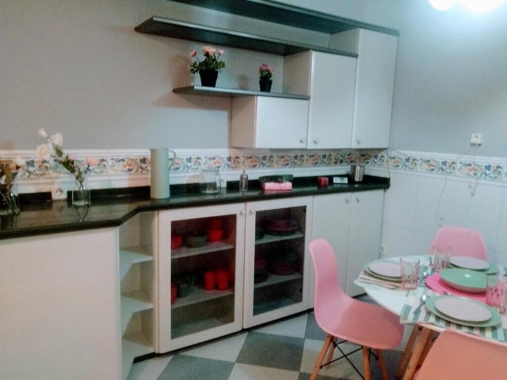 Фото Wish-Suite San Jacinto de Sevilla Apartment