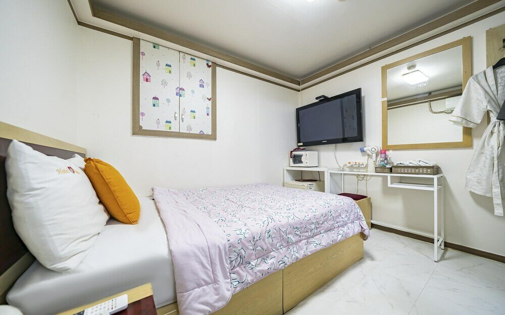 Фото Yeonsinnae Red