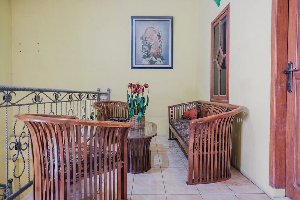 Фото RedDoorz Syariah near Stadion Maulana Yusuf