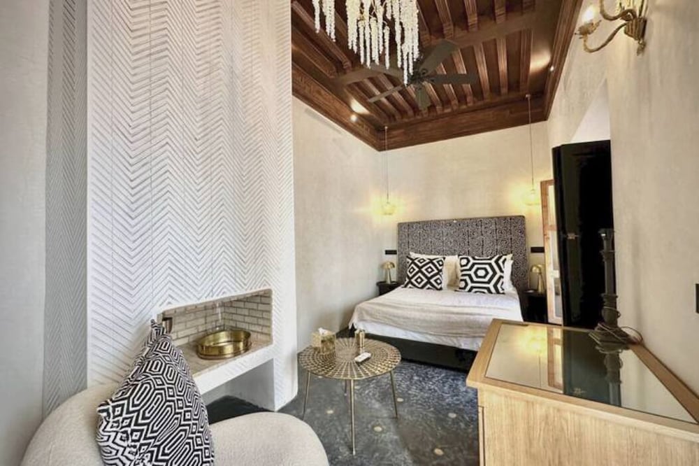 Фото Riad LallaBaya