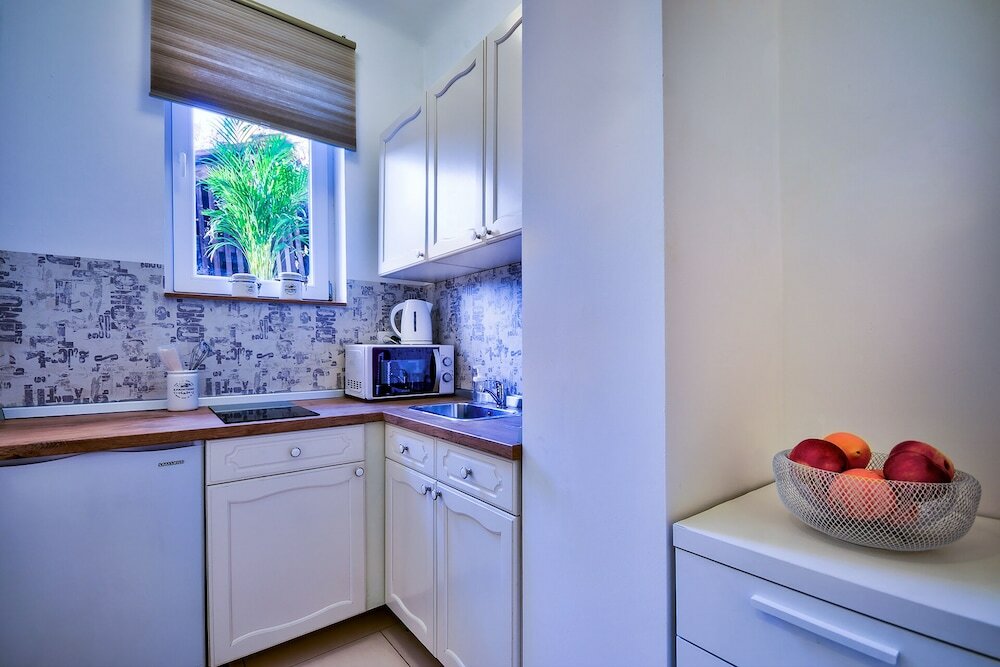 Фото Modern Duplex Close to City Center- Free Parking