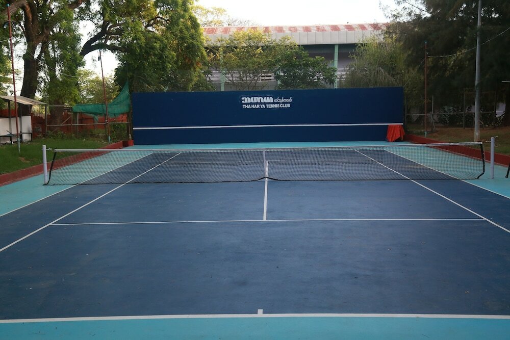 Фото The Floral Breeze Wun Zin Hotel