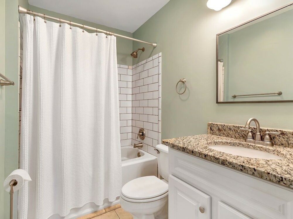 Фото The Flying Pigs Cottage