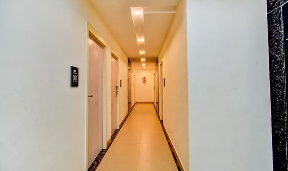 Фото Fabexpress P. A. S Residency