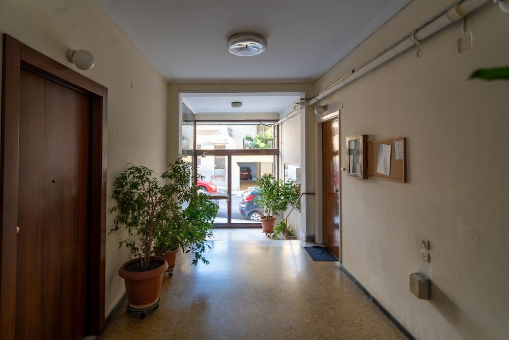 Фото Fotomara sunny and colourful apartment