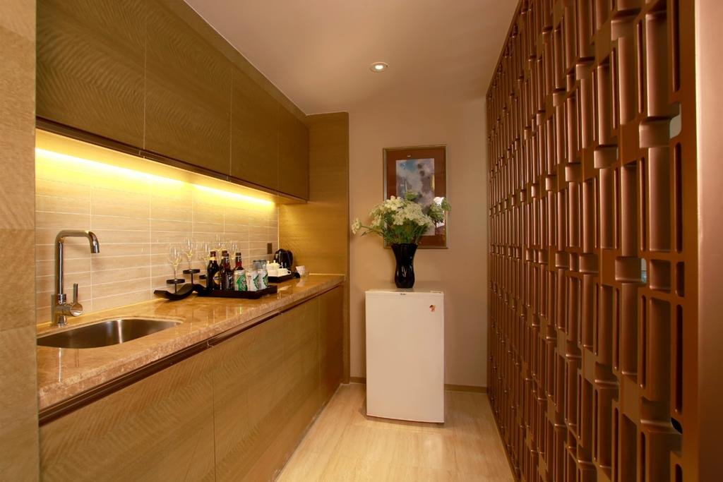 Фото Shenzhen New World Metro Grand Hotel