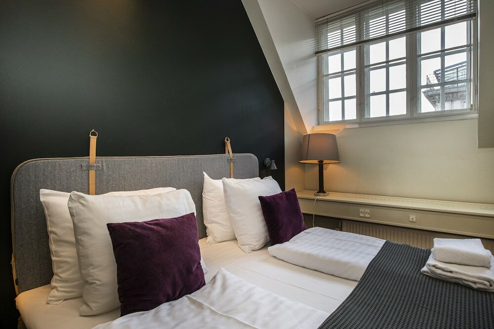 Фото By the Garden 2 - Into This Place