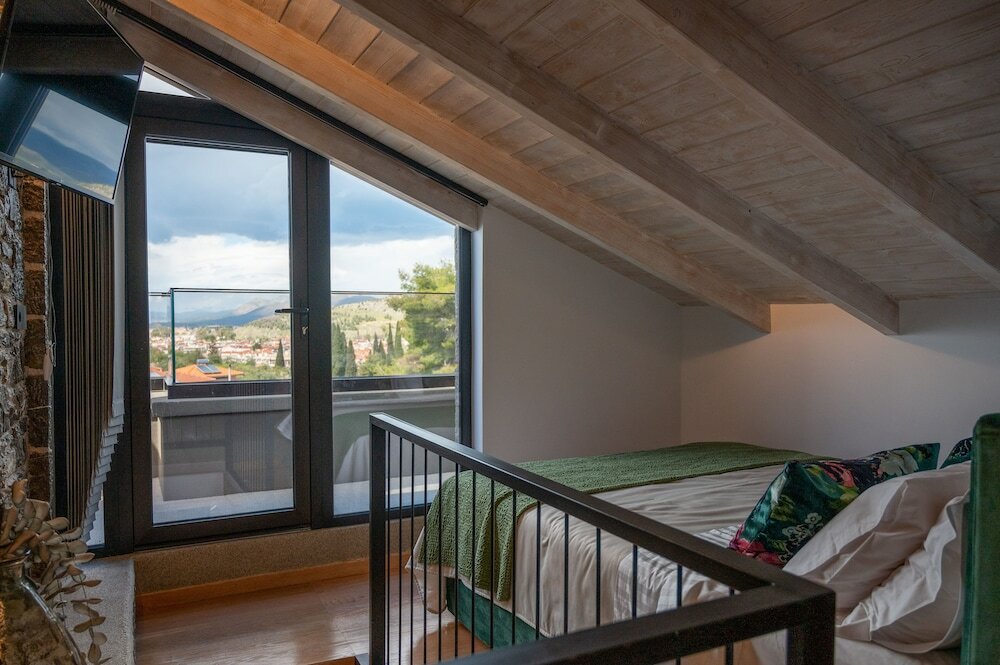 Фото Opal Executive Suites