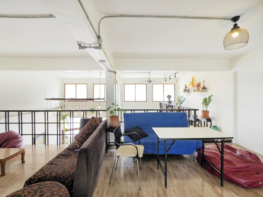 Фото Oyo 692 Nakara Ayutthaya - Hostel