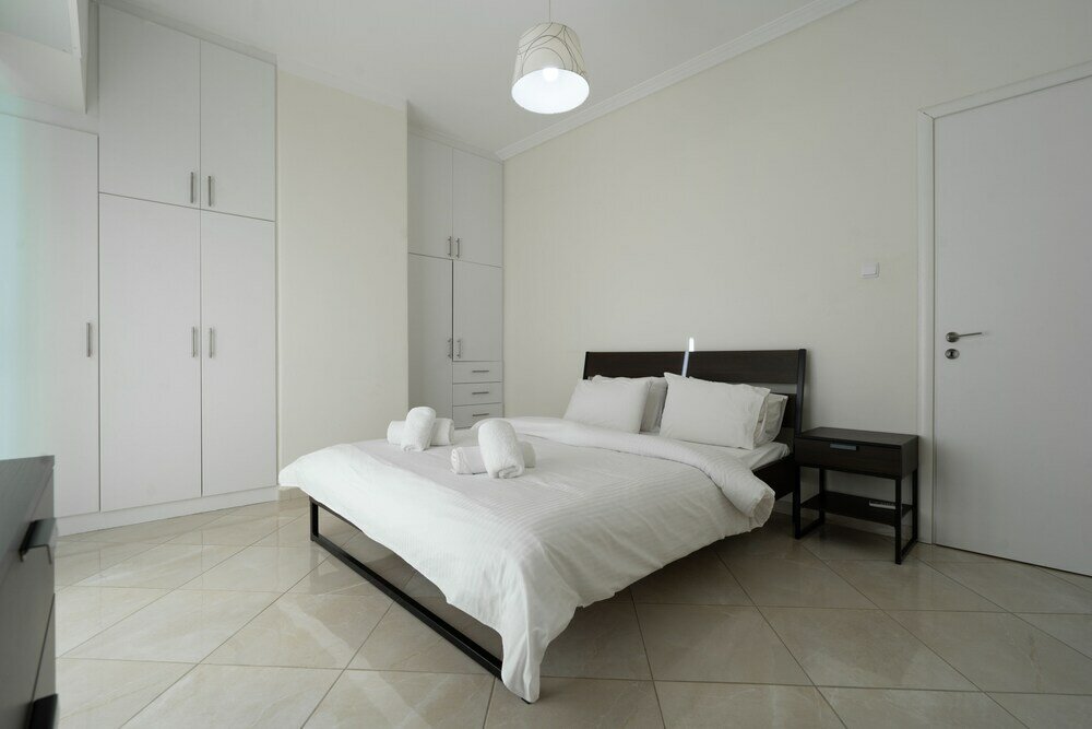 Фото Fotomara sunny and colourful apartment