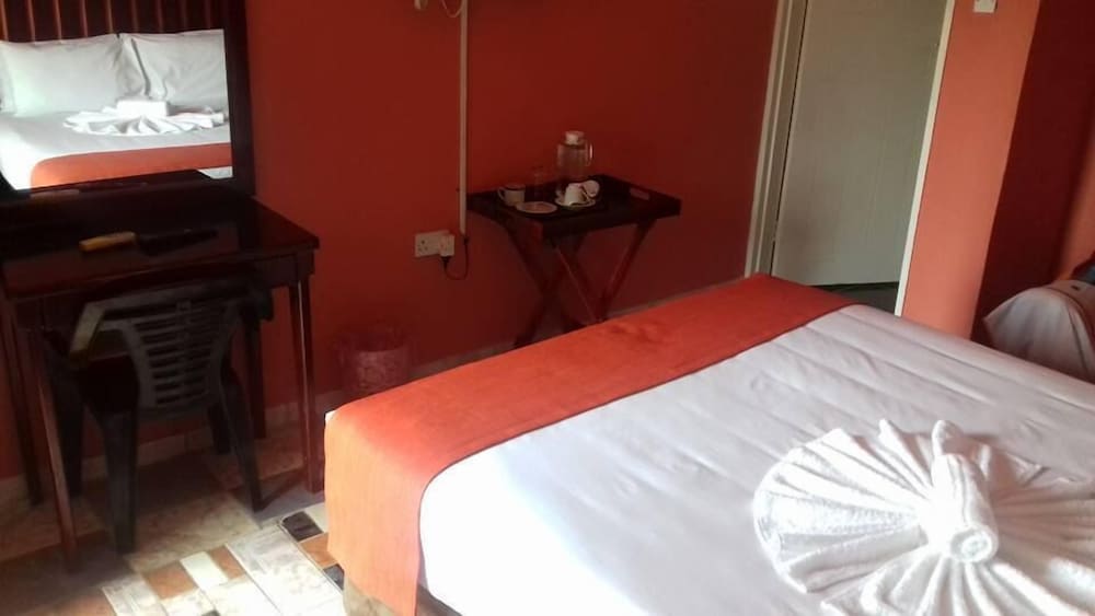 Фото Sweetberries Bed & Breakfast