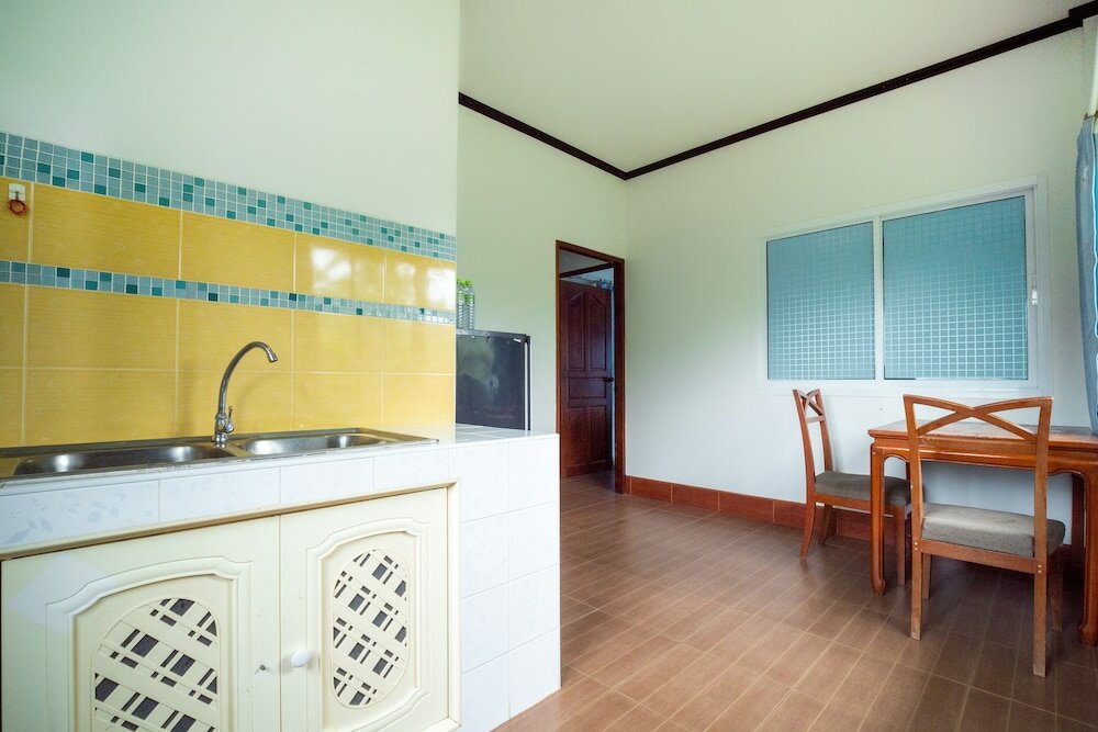 Фото Oyo 1036 Ban Bum Resort