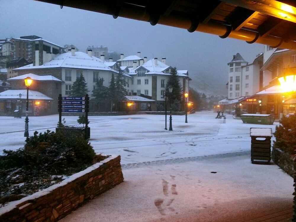 Фото Dúplex Pradollano 3 dorm-8pax